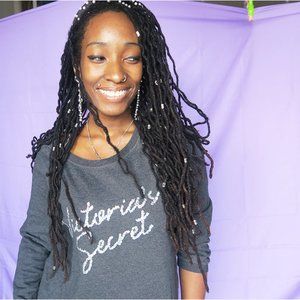 Meet your Posher, Violet